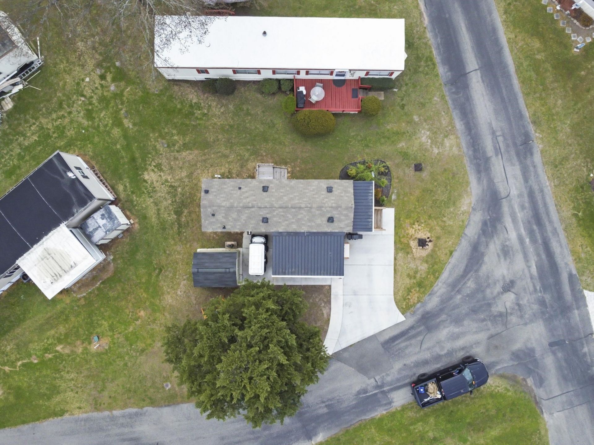 1413 Circle Dr. Photo 26