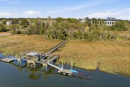 1995 Daniel Island Drive photo 4