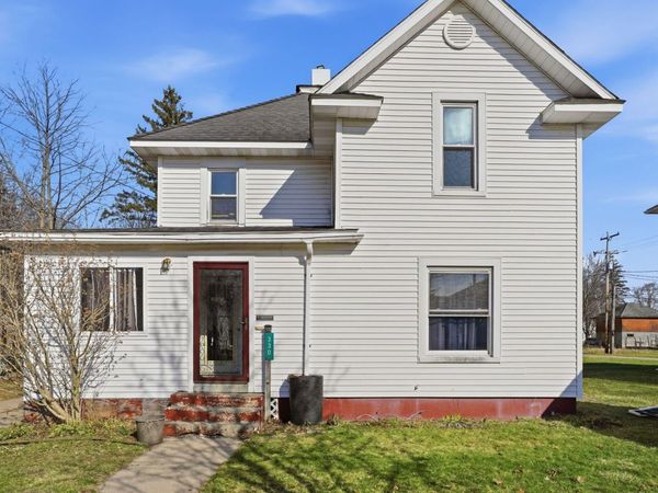 330 Cleveland Street, Nashville, MI 49073