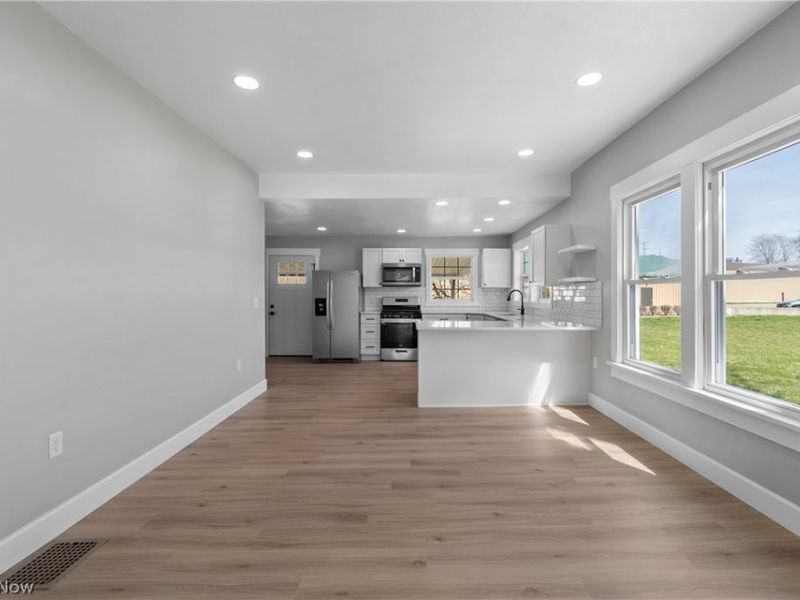 42 Ohio Street SW, Navarre, OH 44662 Photo 8