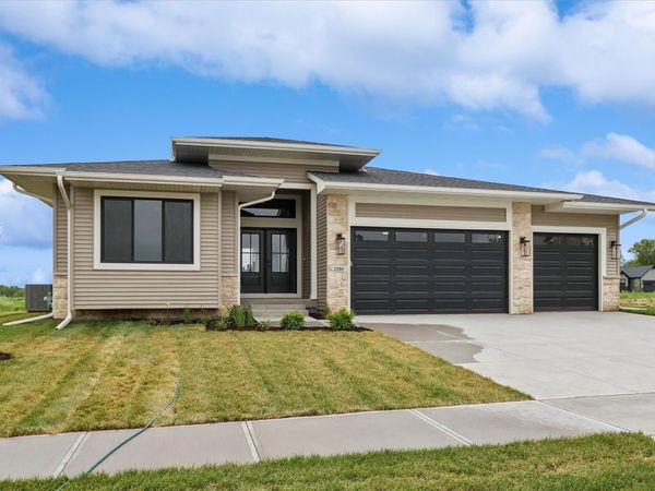 1201 Timber Trail, Solon, IA 52333