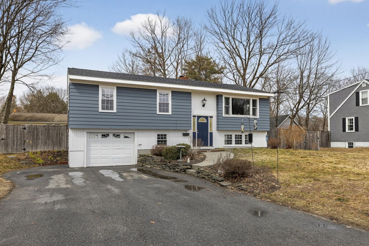 14 Spruce Lane, Gorham, ME 04038 Main Photo