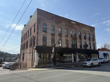 106 Main St, Spencer, MA 01562