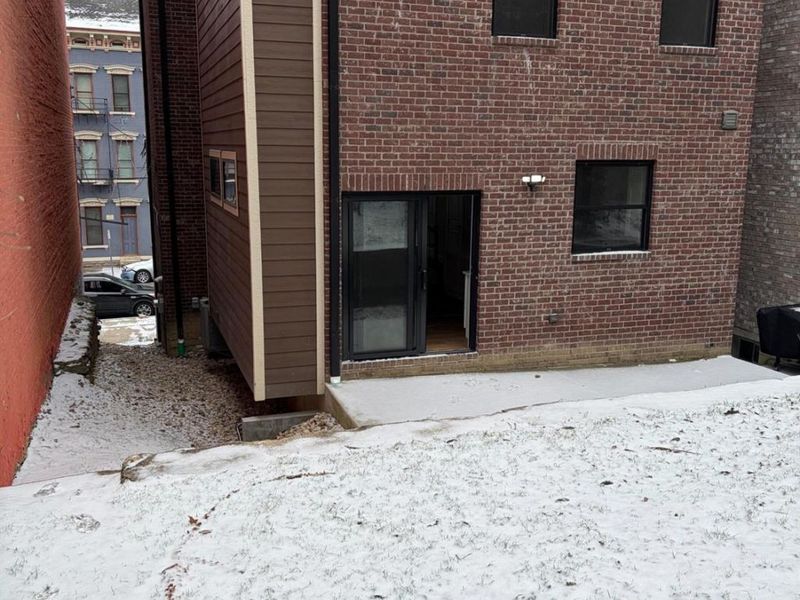 148 Mulberry Street, Cincinnati, OH 45202 Photo 5