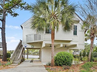12 Riptide Ln., Pawleys Island, SC 29585
