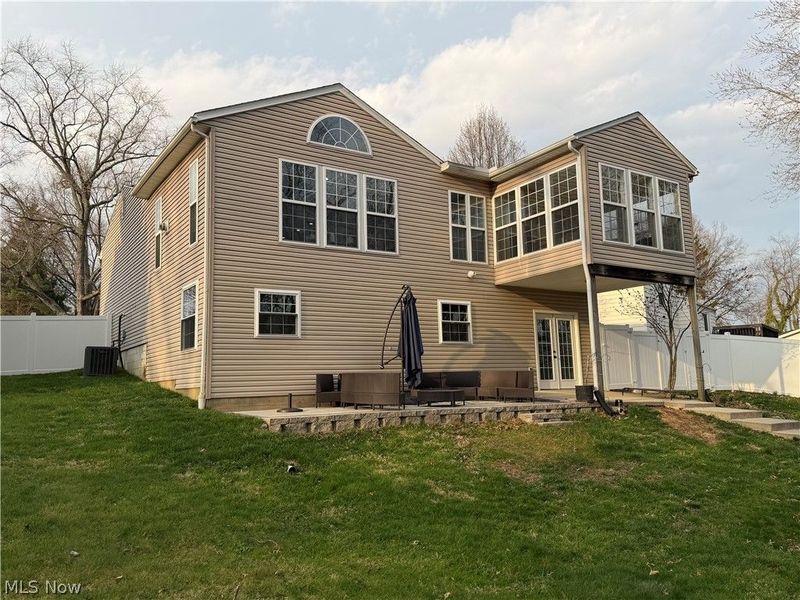 2213 Oak Avenue SE, Massillon, OH 44646 Photo 2