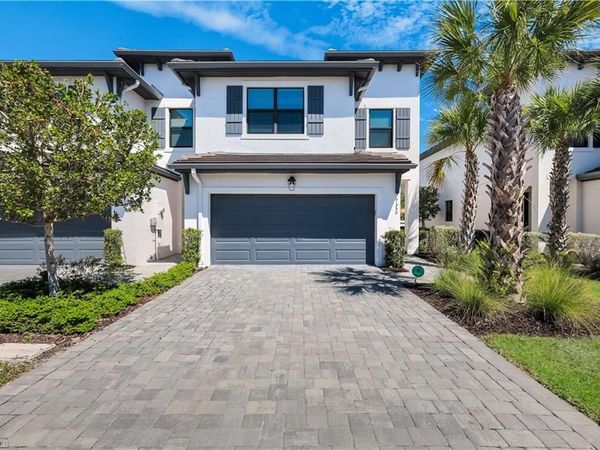 7550 Rockefeller DR, NAPLES, FL 34119