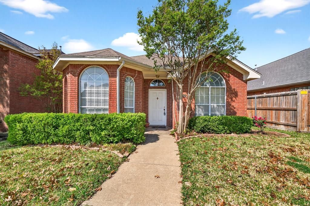 2207 Dallas Drive, Carrollton, TX 75006 Main Photo