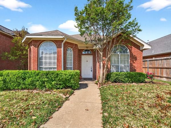2207 Dallas Drive, Carrollton, TX 75006