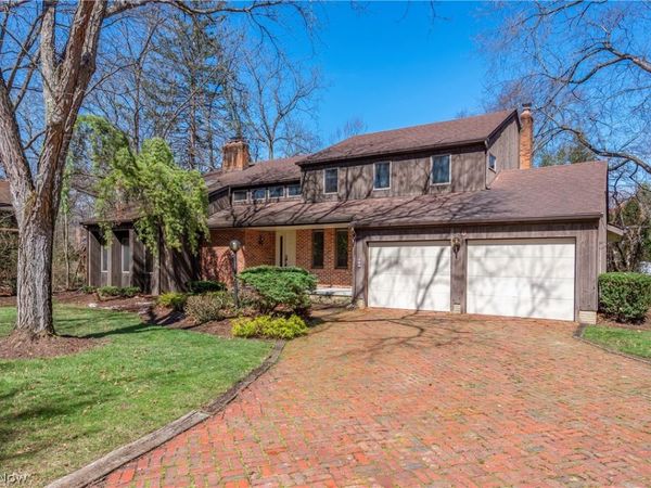 340 Edgemeer Place , Oberlin, OH 44074