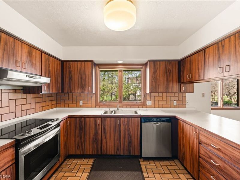 340 Edgemeer Place, Oberlin, OH 44074 Photo 16