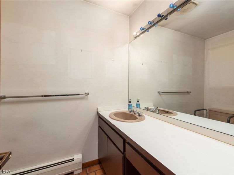 340 Edgemeer Place, Oberlin, OH 44074 Photo 8