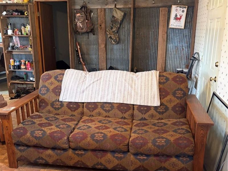 19488 Osborne Road, Salesville, OH 43778 Photo 4