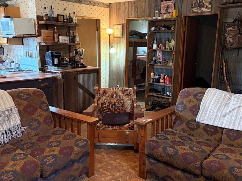 19488 Osborne Road, Salesville, OH 43778 Photo 5