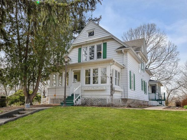 55 N Madison Street , Oswego, IL 60543