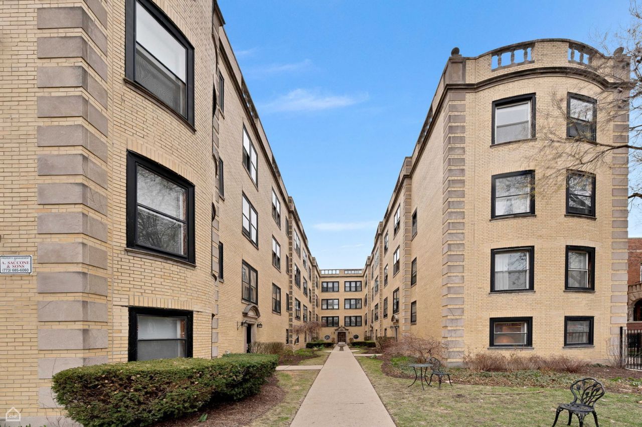 2542 N Kedzie Boulevard, Unit 109, Chicago, IL 60647 Main Photo