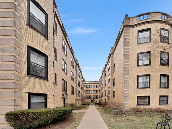 2542 N Kedzie Boulevard, Unit 109, Chicago, IL 60647