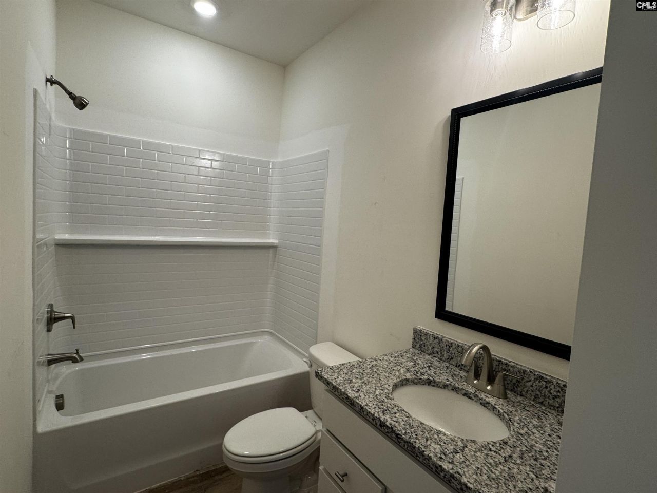 575 Griffon Drive  Photo 6