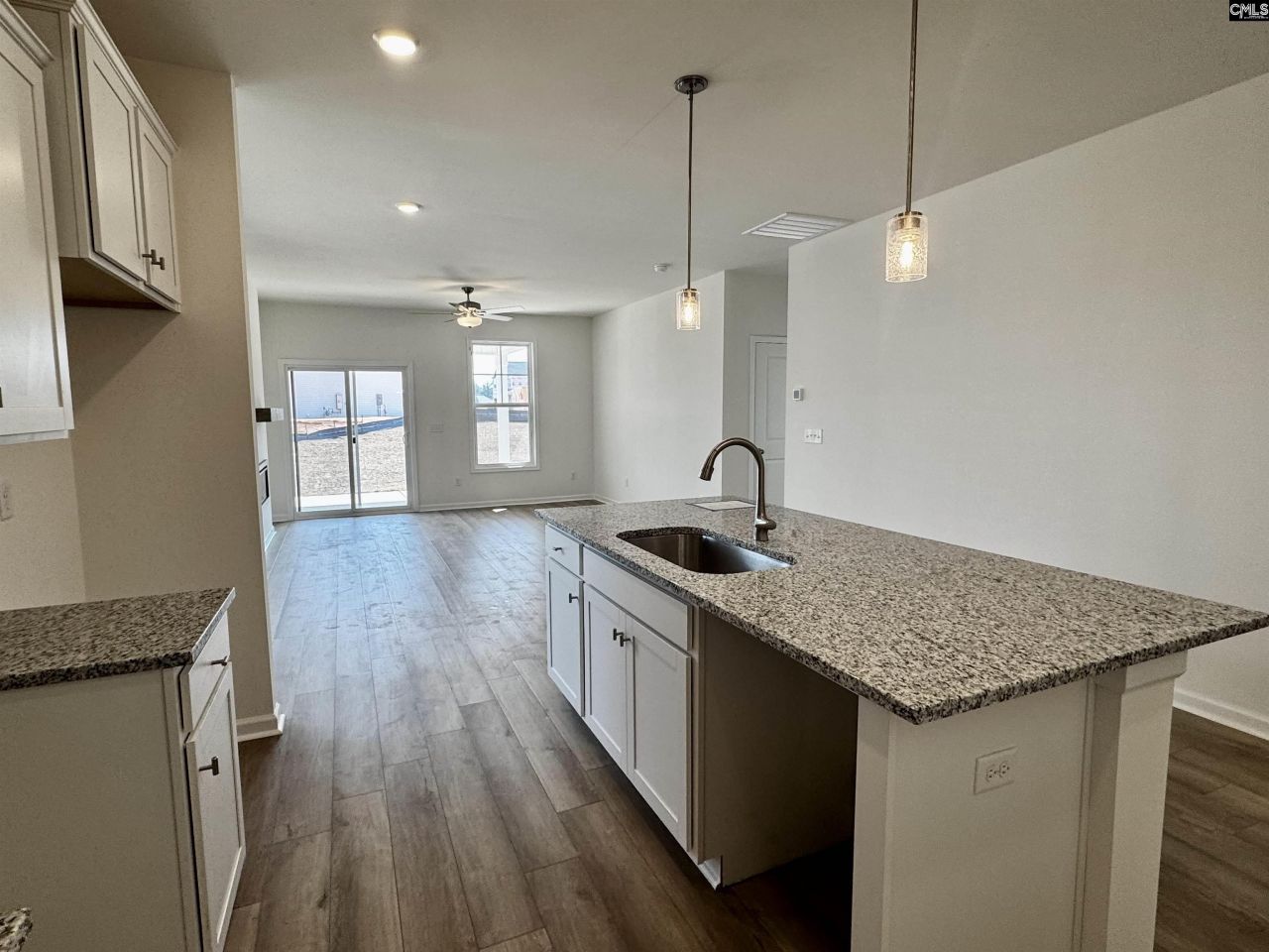 575 Griffon Drive  Photo 7