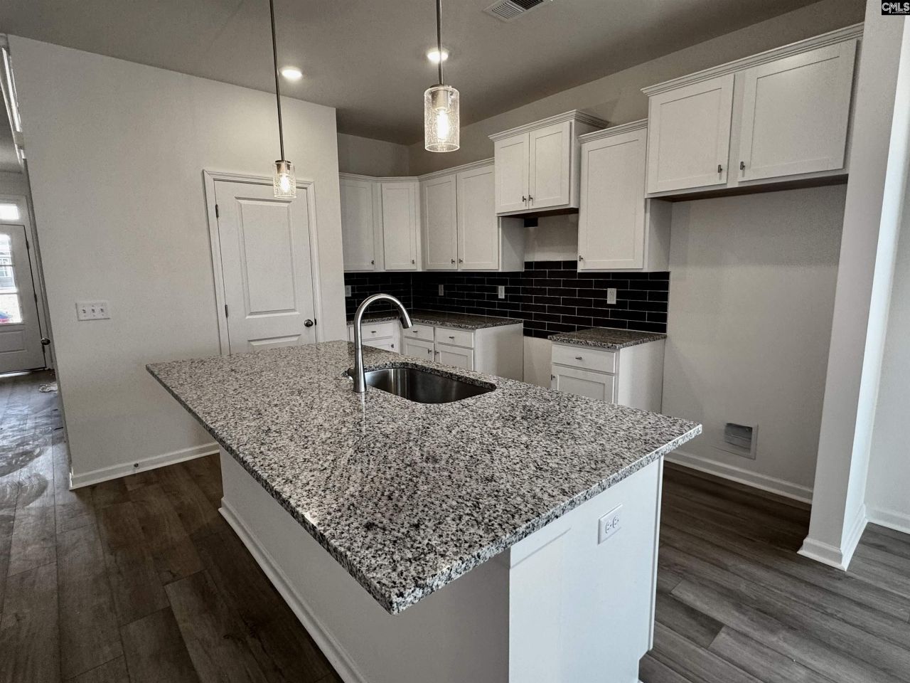 575 Griffon Drive  Photo 8