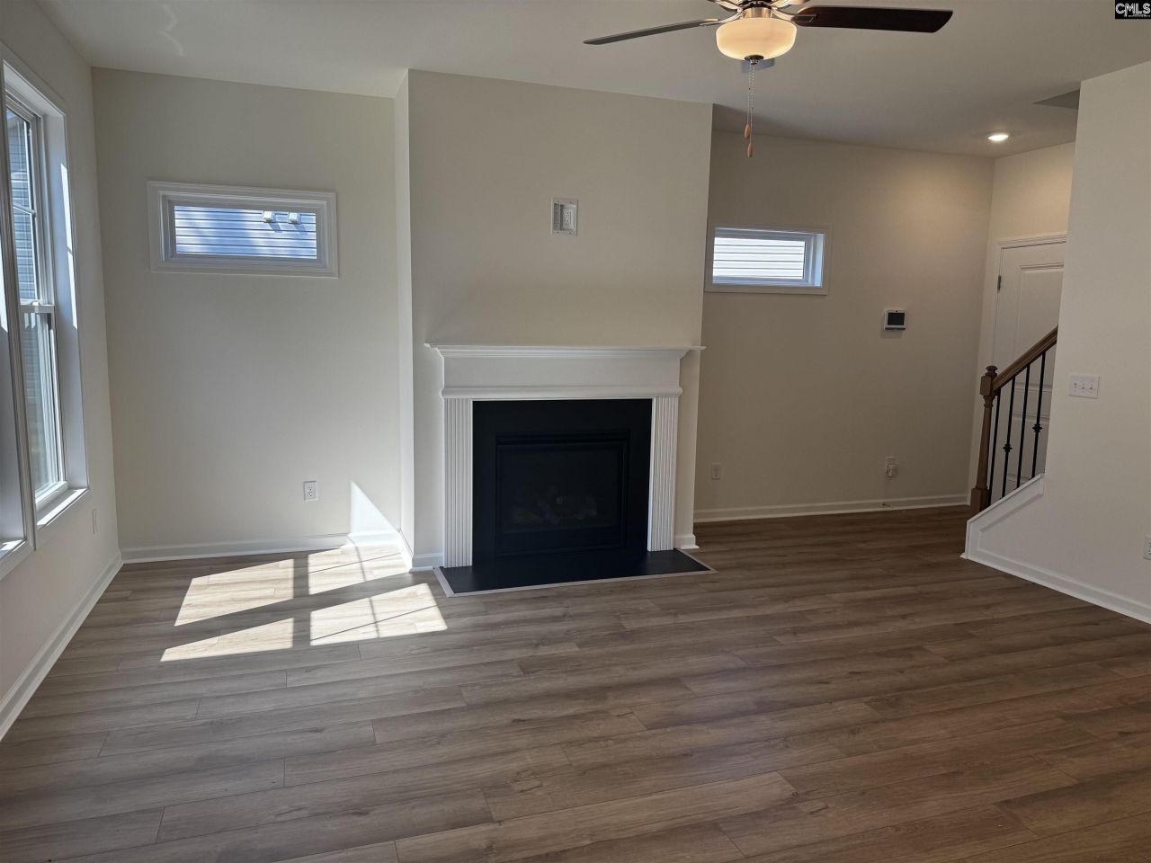 598 Griffon Drive  Photo 12