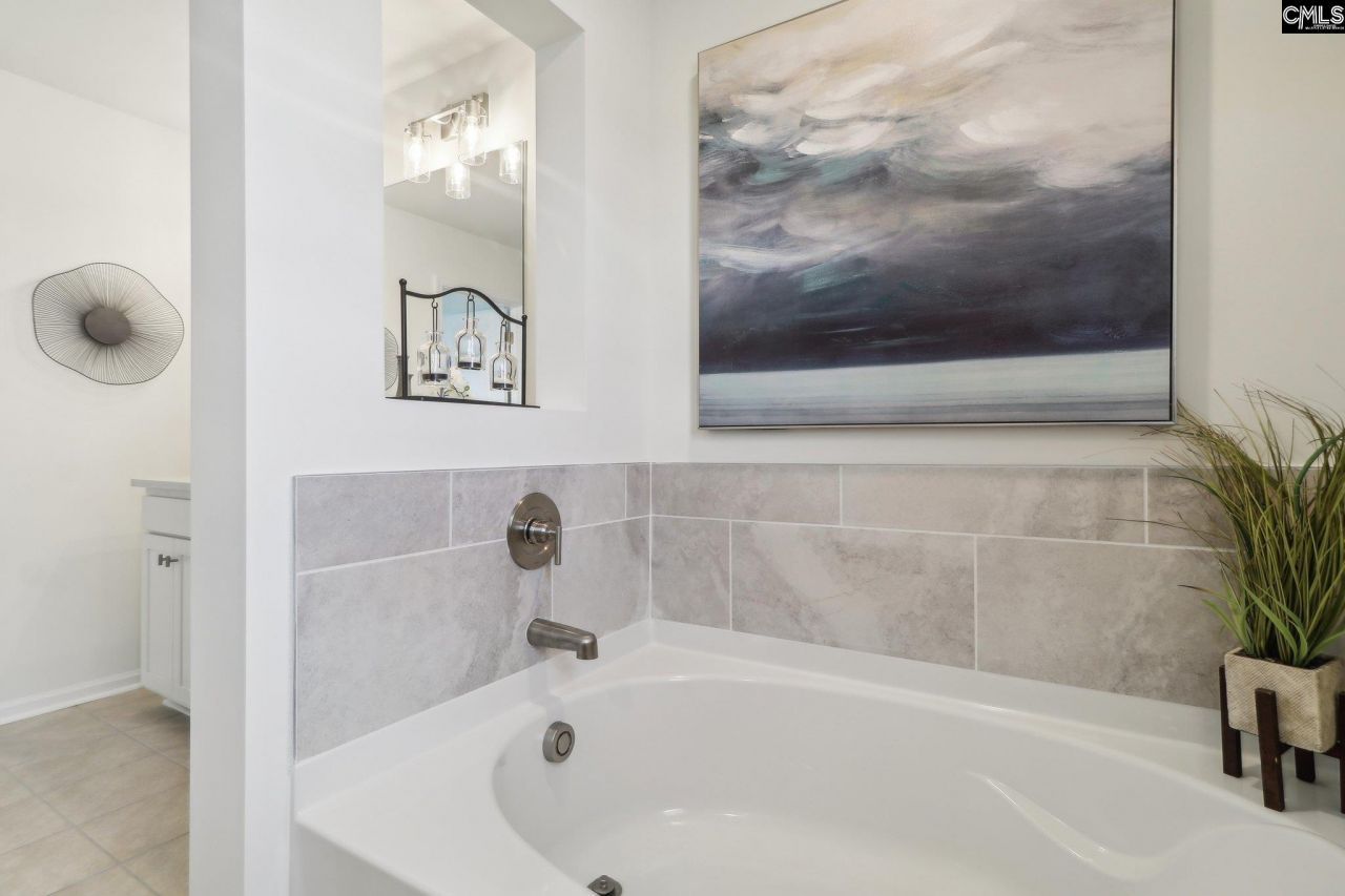 598 Griffon Drive  Photo 40