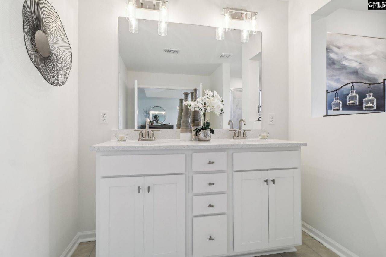 598 Griffon Drive  Photo 42