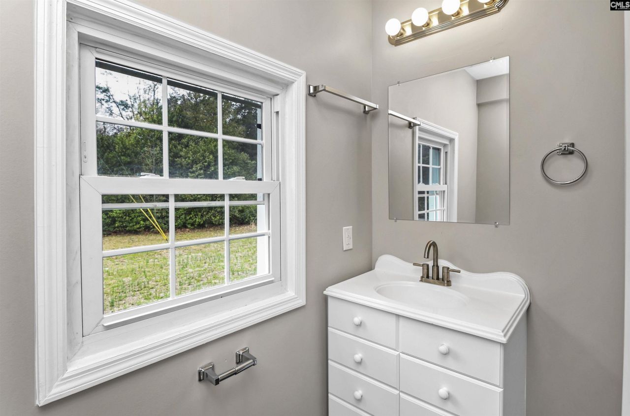 1152 Water Tank Road Photo 10