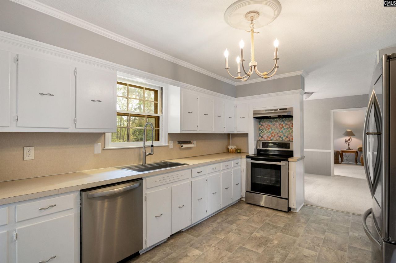 1704 Chimney Swift Lane  Photo 14