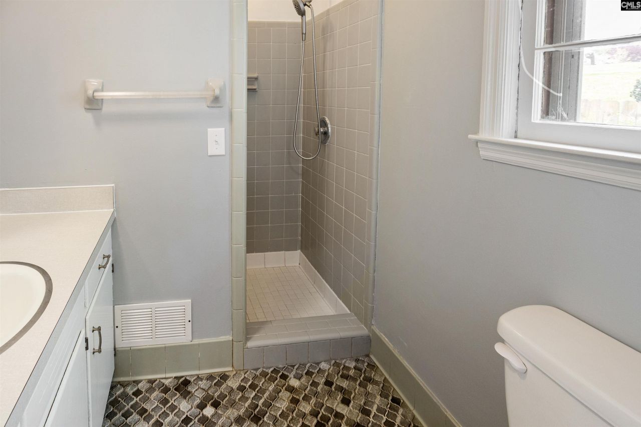 1704 Chimney Swift Lane  Photo 31