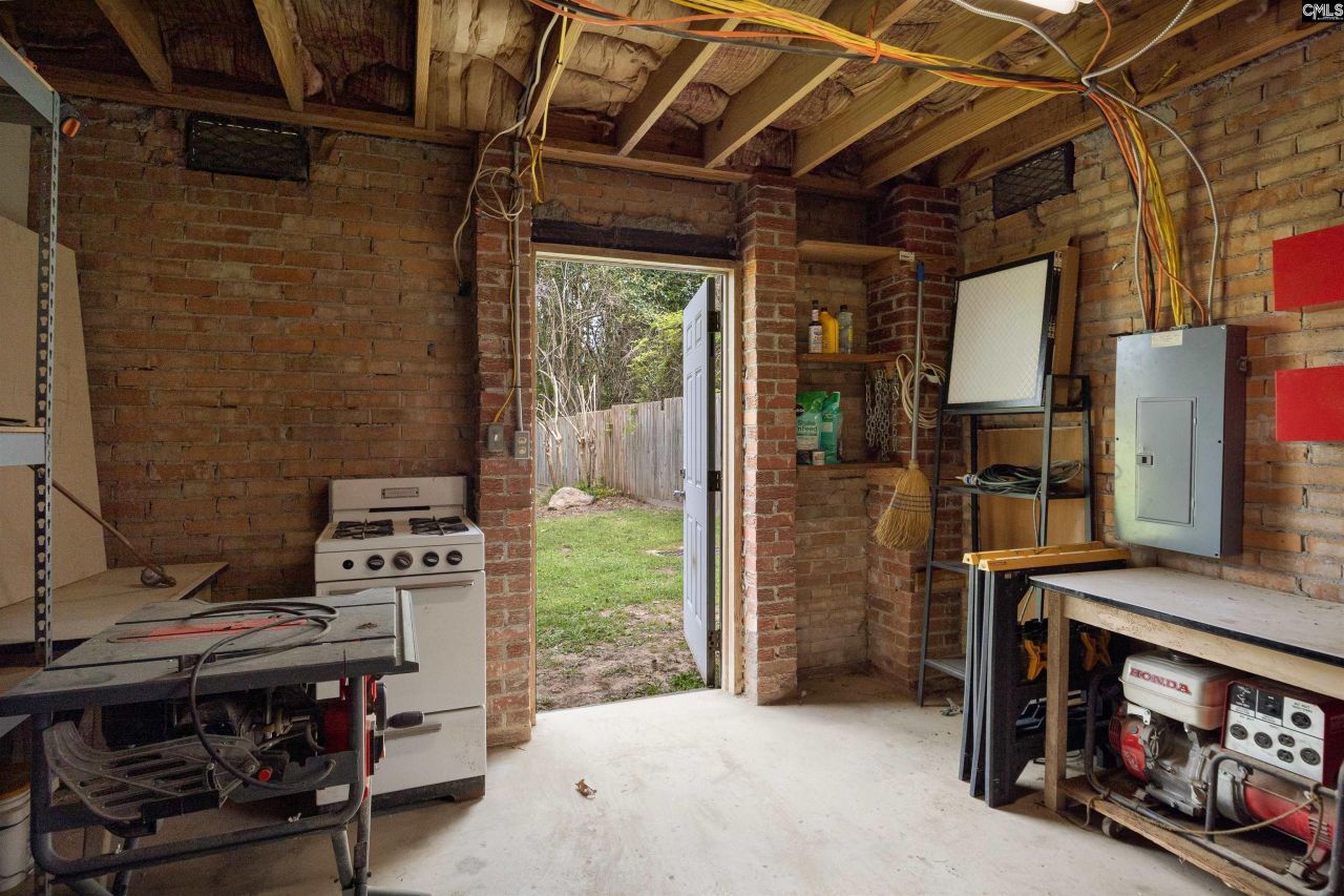 1704 Chimney Swift Lane  Photo 37