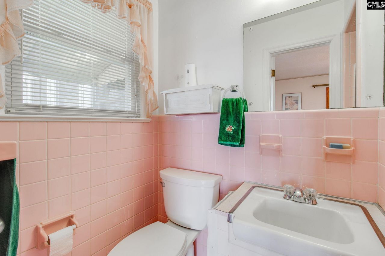 1016 Seminole Drive  Photo 29