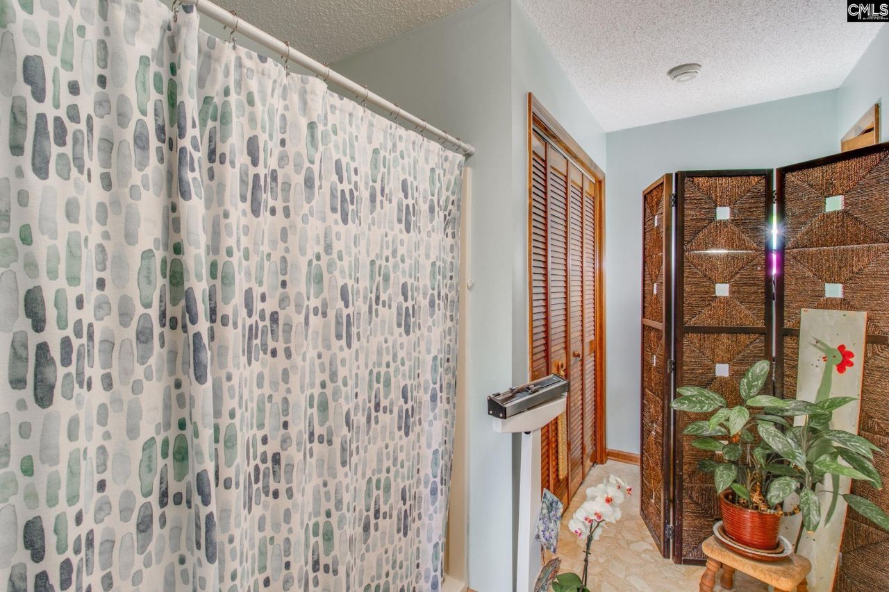 1016 Seminole Drive  Photo 32