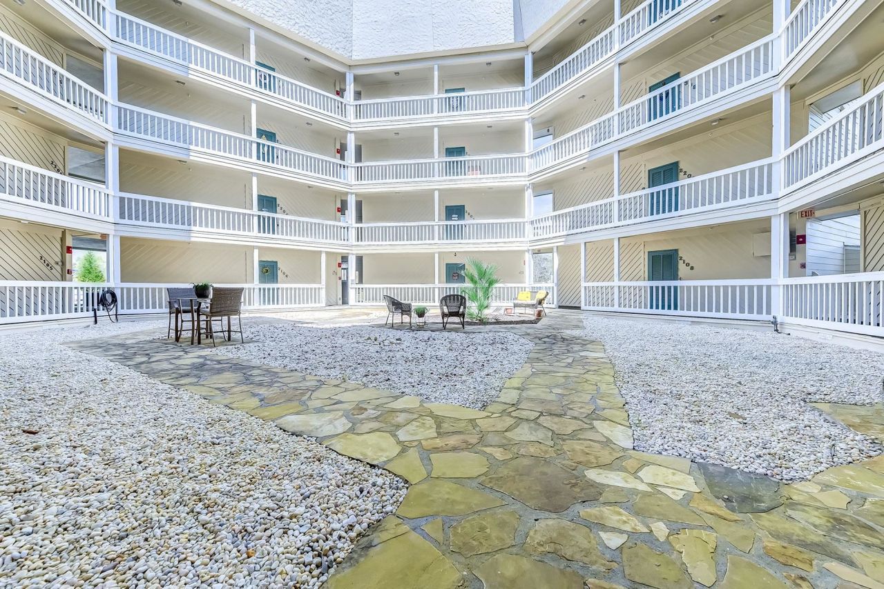 4350 Intercoastal Dr. Photo 27