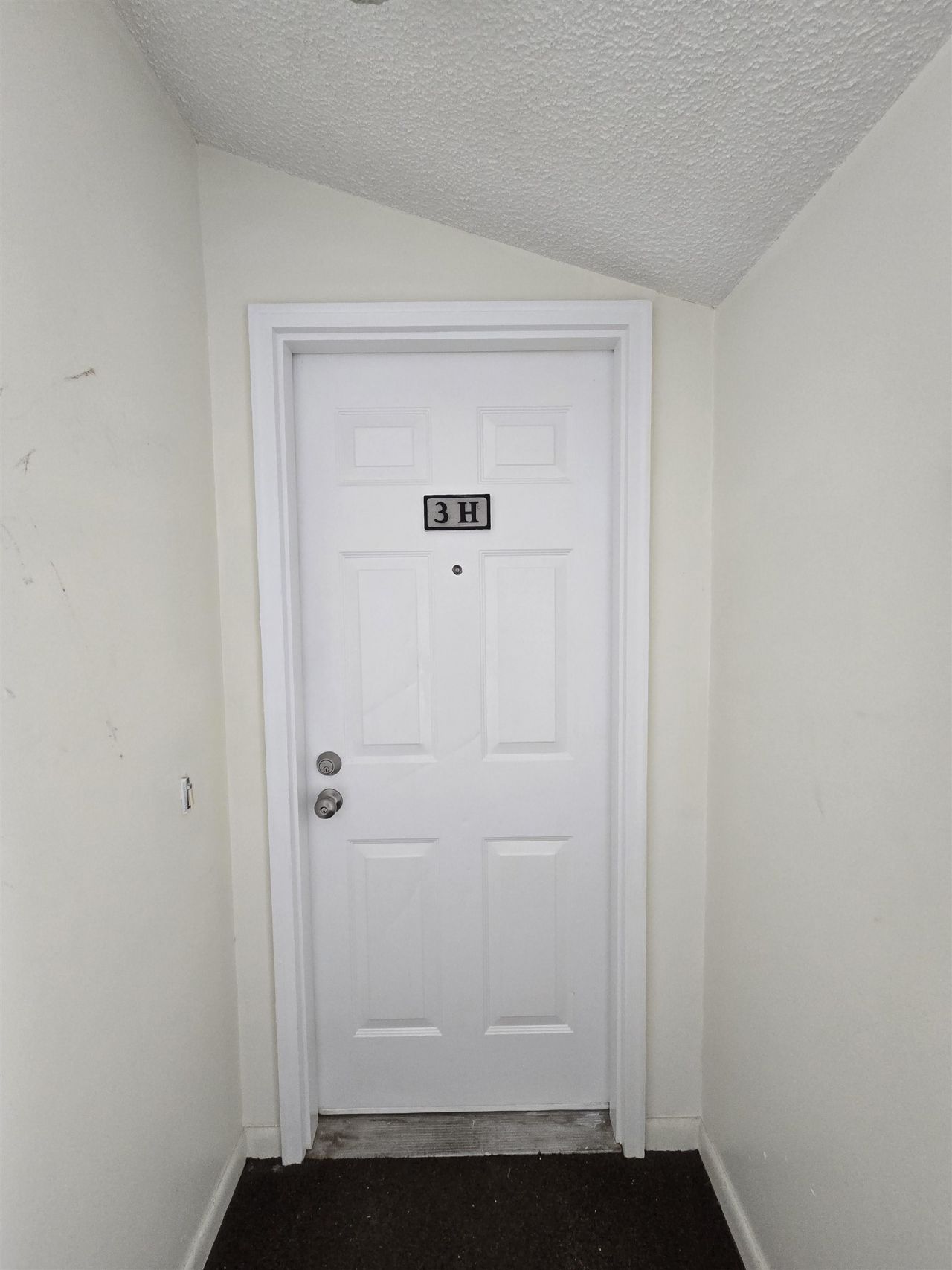 500 Fairway Village Dr.  Photo 12