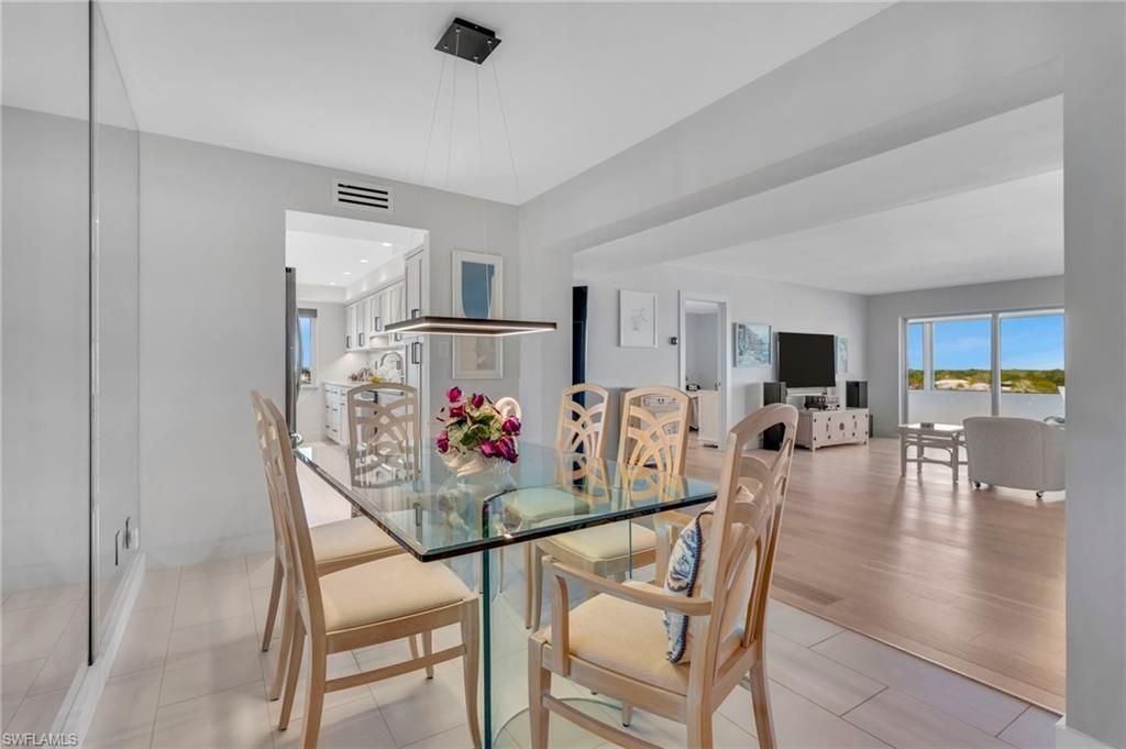 3410 Gulf Shore Blvd N, Unit 701, Naples, FL 34103 Photo