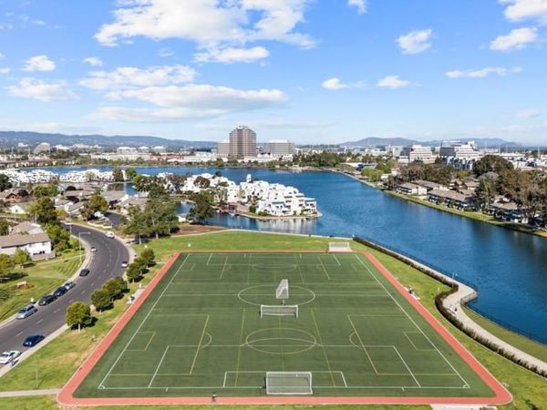 817 Peary Lane, Foster City, CA 94404