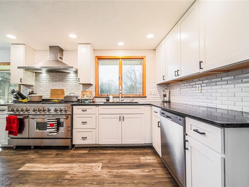 327 Briarhill Street, Rittman, OH 44270 Photo 13