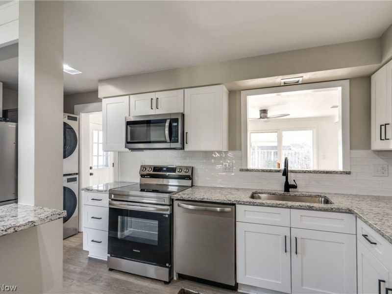 3423 W Bailey Road, Cuyahoga Falls, OH 44221 Photo 4