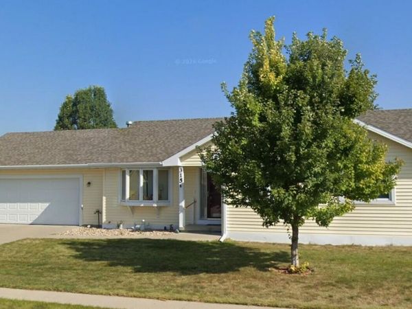 315 Prairie View Drive, Gilbert, IA 50105
