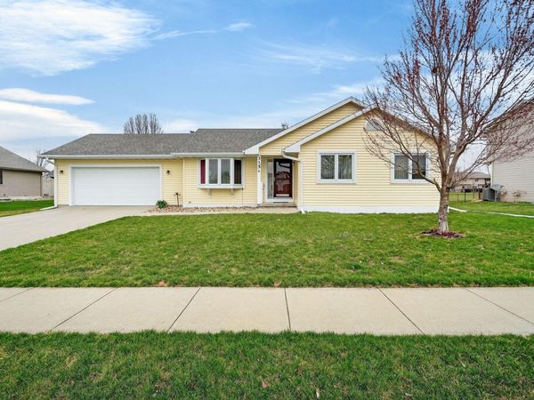 315 Prairie View Drive, Gilbert, IA 50105