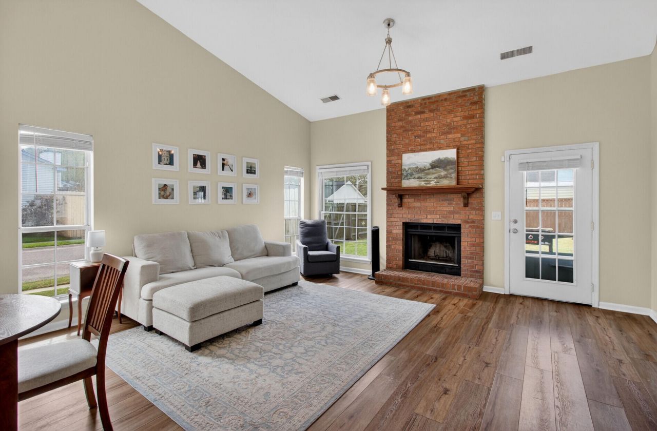 107 Two Hitch Road Photo 13