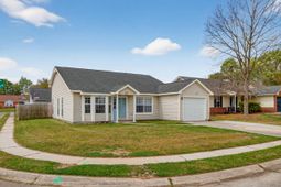 107 Two Hitch Road photo 4