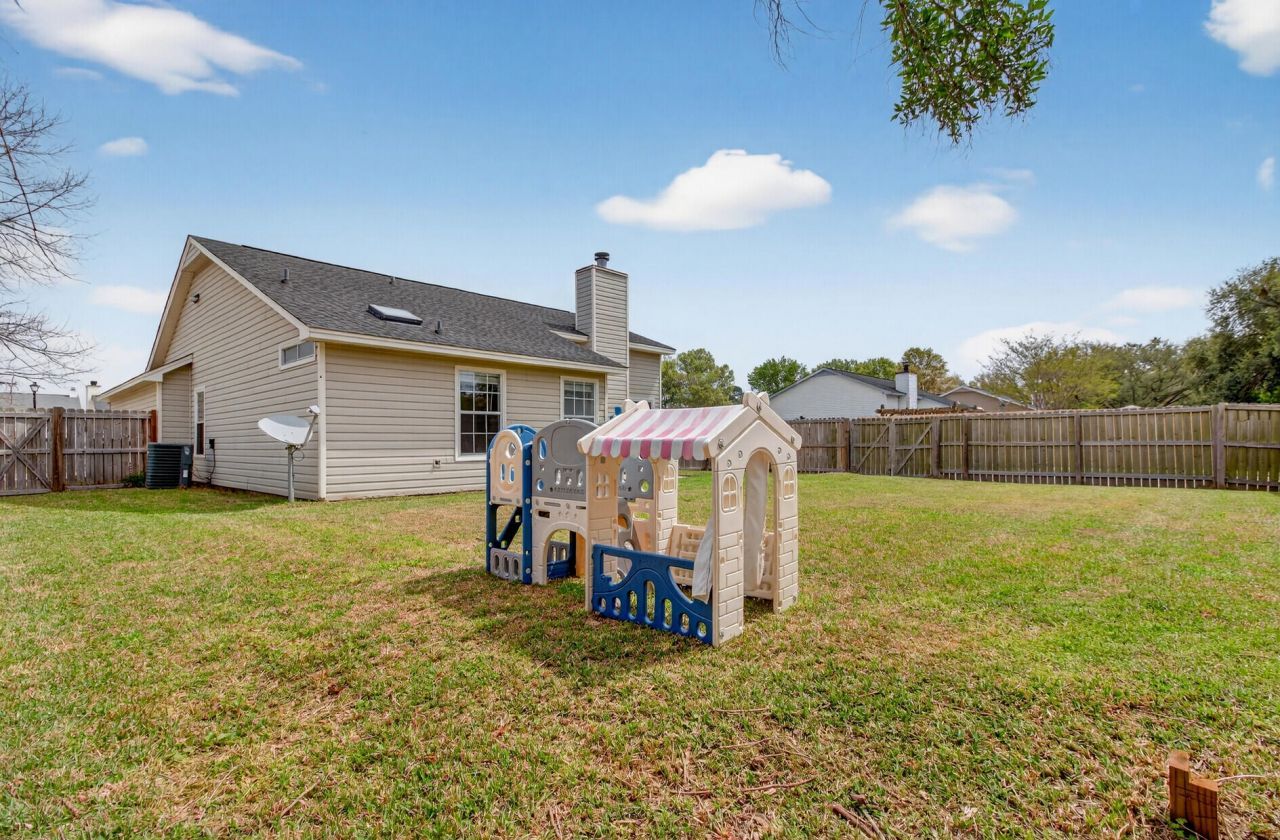 107 Two Hitch Road Photo 32