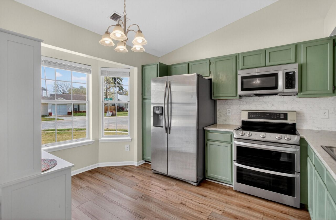 107 Two Hitch Road Photo 5