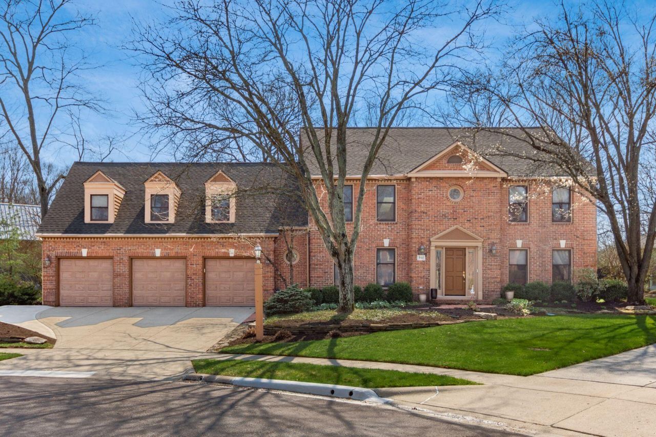 941 Robbins Way, Worthington, OH 43085 Main Photo