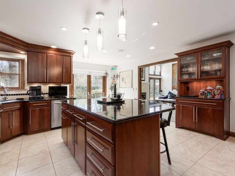 941 Robbins Way, Worthington, OH 43085 Photo 13