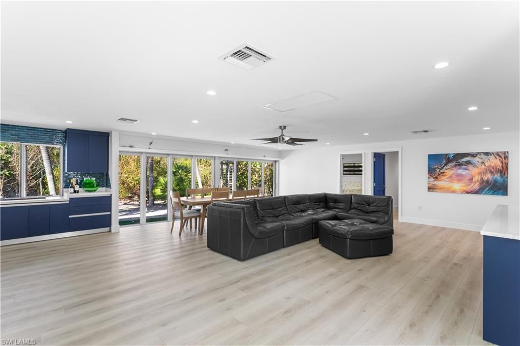 240 Southwinds Dr, Sanibel, FL 33957 Photo