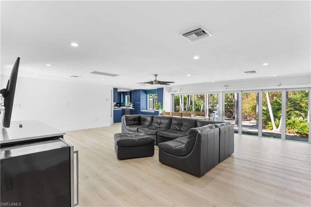 240 Southwinds Dr, Sanibel, FL 33957 Photo