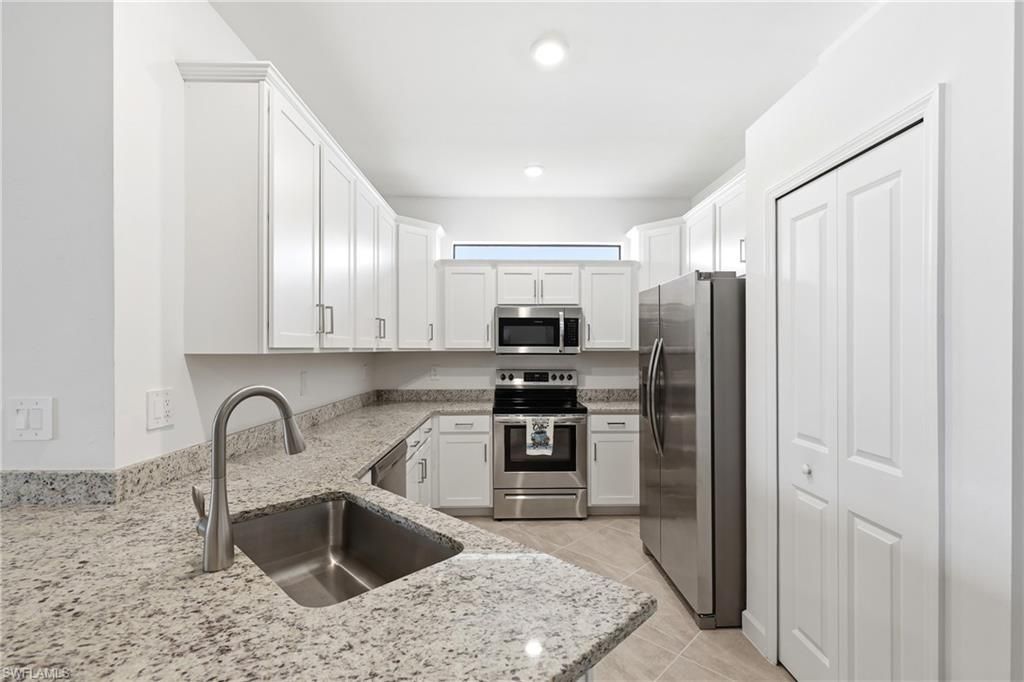 14040 Pine Lodge Ln, Fort Myers, FL 33913 Photo